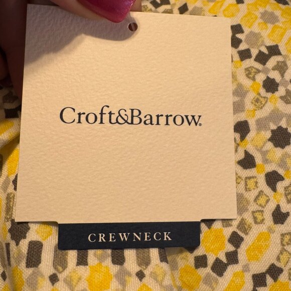 ❤️NWT SPRING/SUMMER GRAY & YELLOW PRINT CLASSIC TEE SMALL - Picture 8 of 8